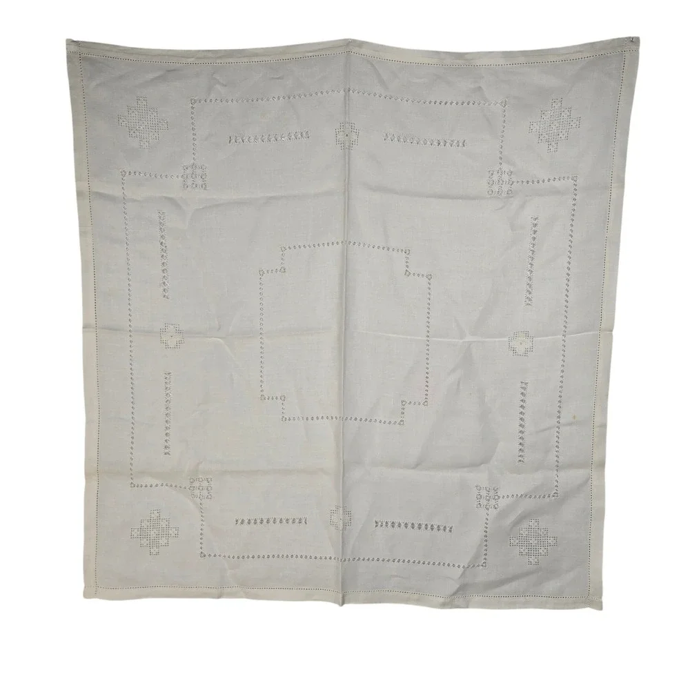 Vintage White Hand Embroidered Linen Square Tablecloth Hemstitched 31x31‎
